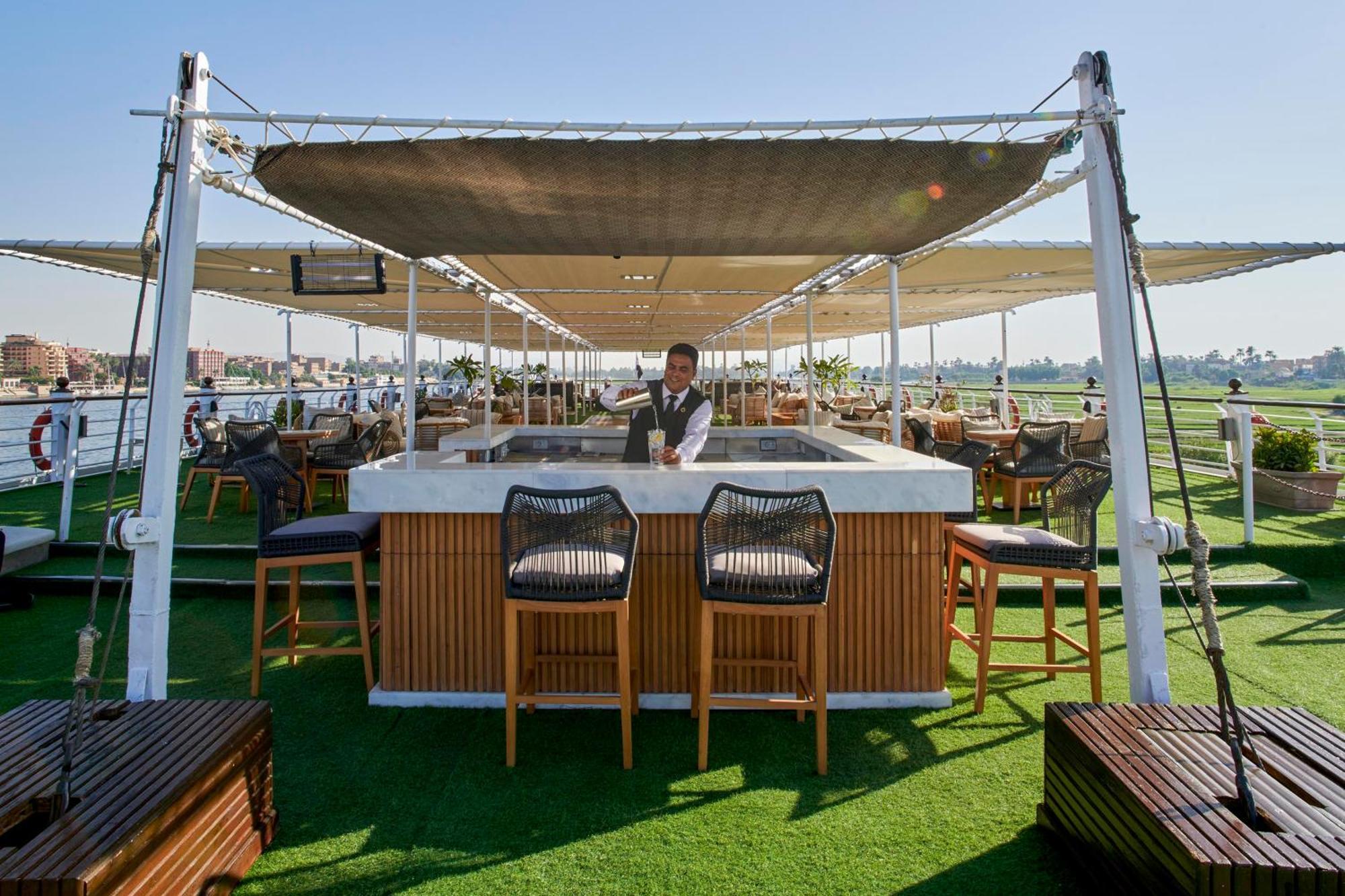 Moevenpick Royal Lotus Nile Cruise, Every Monday Four Nights From Luxor, Every Friday Three Nights From Aswan - Including Excursions & Sightseeing Buitenkant foto