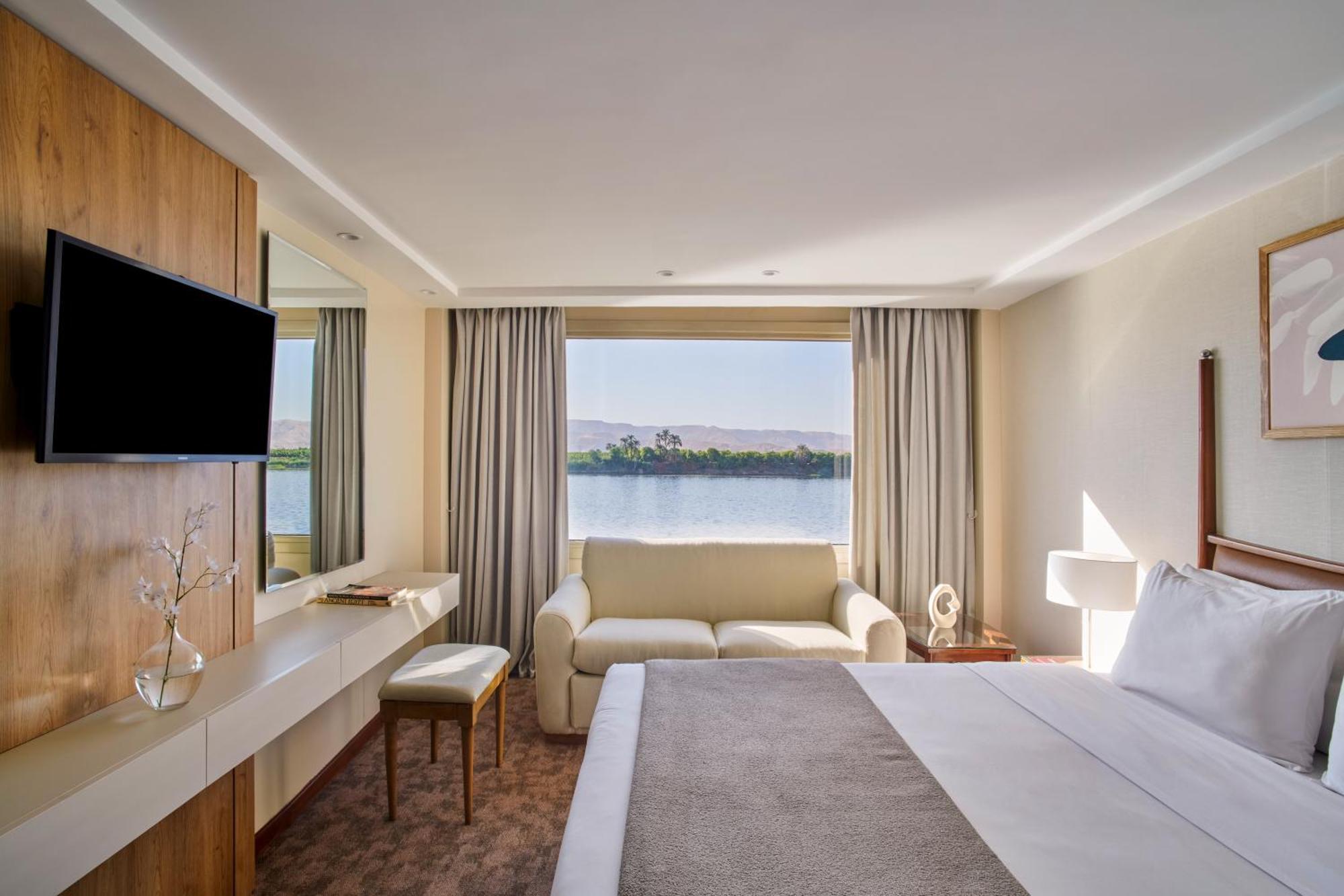 Moevenpick Royal Lotus Nile Cruise, Every Monday Four Nights From Luxor, Every Friday Three Nights From Aswan - Including Excursions & Sightseeing Buitenkant foto